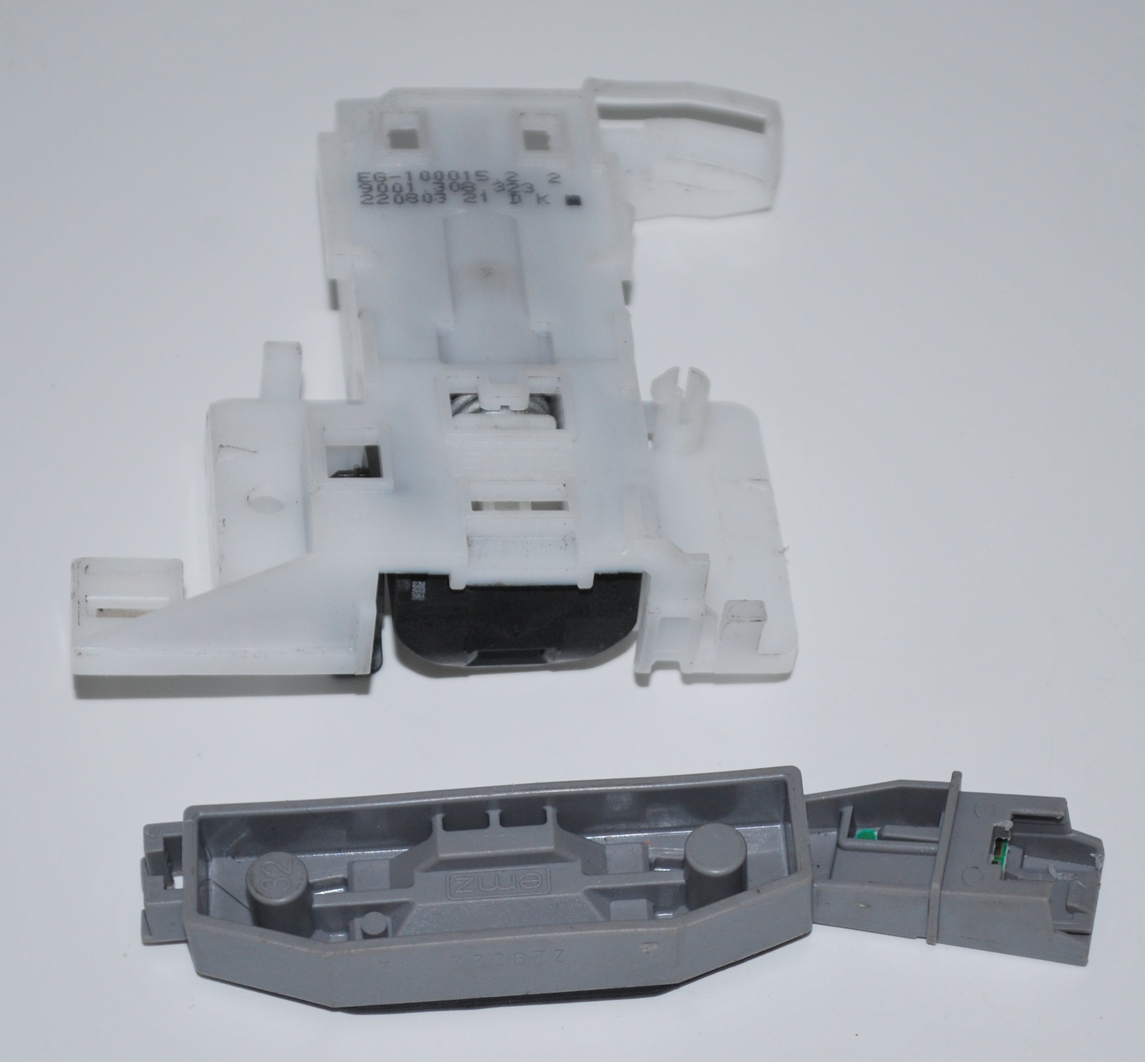 00630784 NEW Bosch Dishwasher Door Lock & Sensor 10008141  EG-100015  EG-360651